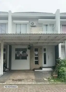 Dijual rumah 2 lantai hunian asri dan strategis di Cibubur Country