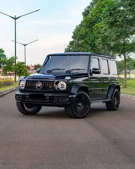 (Low KM!!) Mercedes-Benz G400d AMG Line 2023 G63 G350 LC Range Rover