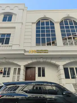 Dijual Townhouse Siap Huni di Komplek Cemara Asri  Cluster Diamond