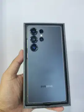 SAMSUNG S25 ULTRA 12/512GB TITANIUM BLACK (SUPER LIKE NEW) SEIN