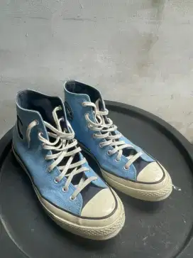 Sepatu converse