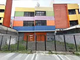 Ruko gandeng lokasi strategis Matraman Raya disewakan Jakarta Timur