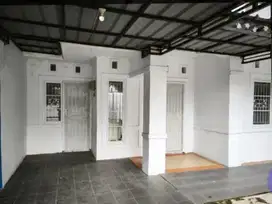 Rumah luas 8x15 120m 2KT Metland Menteng Cakung Jakarta Timur