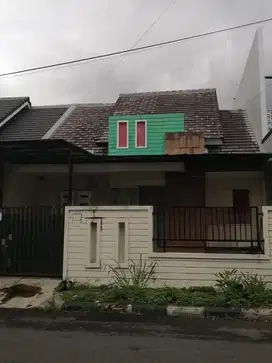 Rumah luas 8x20 160m 2KT Metland Menteng Cakung Jakarta Timur