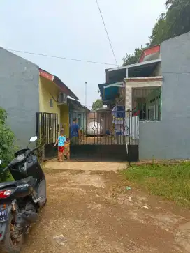 Di Jual Rumah SHM luas 46/57 di Harapan Jaya Cibinong