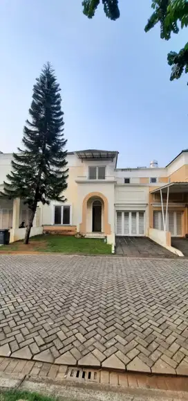 Dijual Rumah 2 Lantai Siap Huni di Premiere Golf Residence