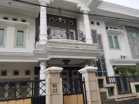Dijual Rumah 2 Lantai Bebas Banjir Di area Kebon Jeruk