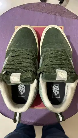 Sepatu V*ns Knu Skool