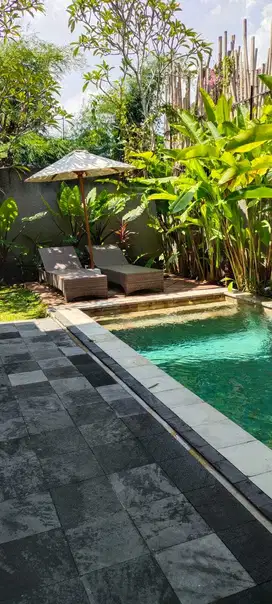 VILLA FOR RENT IN SEMINYAK KUTA BADUNG BALI