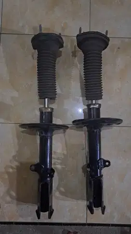 Shock belakang camry 2014