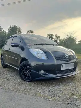 TOYOTA YARIS S LIMITED