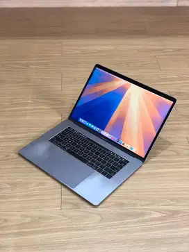 MacBook Pro 2018 A1990, 15 inch, 16/512