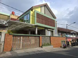Rumah modern desain minimalis di lokasi strategis Pangalengan