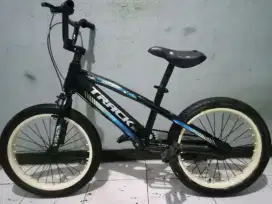 Dijual sepeda BMX TRACK anak masih bagus ban masih tebal tinggal pakai
