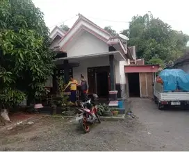 RUMAH DI DESA WATUGALUH KECAMATAN DIWEK JOMBANG