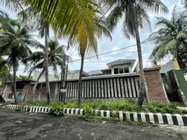 JARANG ADA RUMAH HITUNG TANAH DI PUSAT KOTA SURABA