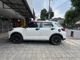 Daihatsu Rocky X 1.2 White 2024