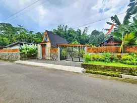 VILLA LUAS DI PAKEM, STRATEGIS DEKAT SURALOKA ZOO