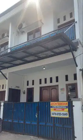 DISEWAKAN RUMAH STRATEGIS MINIMALIS DI GRAND GALAXY CITY