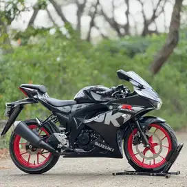 SUZUKI GSX R150 HITAM 2022 KM 9K PAJAK PANJANG GASPOL