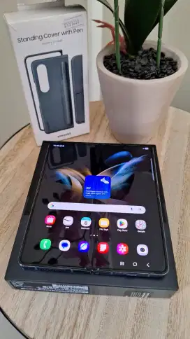 Samsung Galaxy Z Fold 4