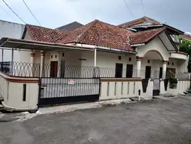 Disewa Rumah Antapani Kiaracondong Strategis dekat Kiara Artha Park