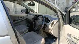 Kijang Innova Tahun 2010 Type J (Negoable)
