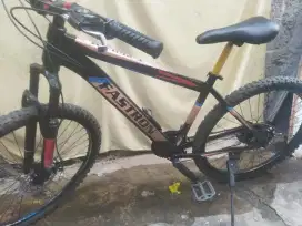 Sepeda gunung Fastron 26