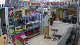 Penjualan laptop usia max 23th