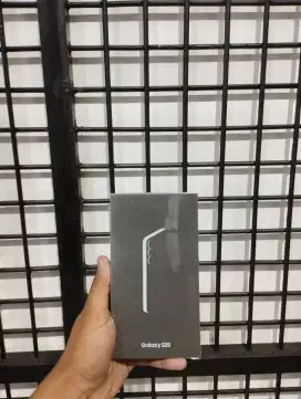 New Samsung Galaxy S25 Ultra 12/256 Gb (Sein)