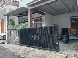 Dijual rumah terawat di rosalie hill  karya bakti cipageran
