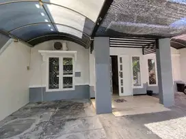 RUMAH PALM SPRING JAMBANGAN SURABAYA AREA STRATEGIS RON.A1098