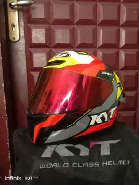 Helm KYT TTC Jaume Masia Muluss