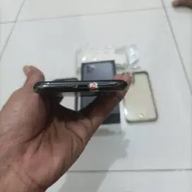Jual i phone 11 pro max 256 GB
