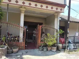 RUMAH DI DESA KALIOMBO, KEDIRI