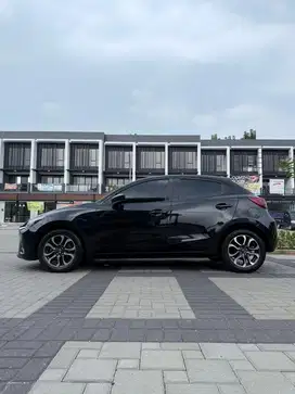 MAZDA 2 R 2018 HITAM HATCHBACK NON SEDAN GT V [ KM86RB ]