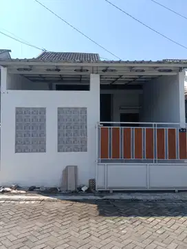 Disewakan rumah 2 kamar dekat polek dan unej