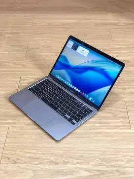 MacBook Pro 2020 A2338 M1 , 13 inch , 8/512