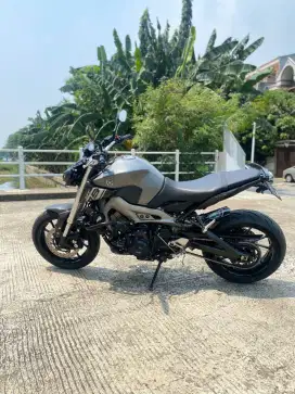 Nego santai Yamaha MT-09 2015