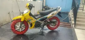 Suzuki satria hiu 2004