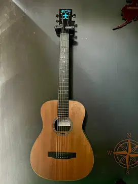Gitar Akustik 3/4 Martin&Co. Signature Edition Ed Sheeran LX1E.