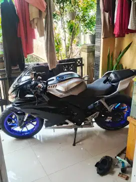 motor yamaha r15