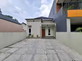 DIJUAL RUMAH SIAP HUNI SPESIAL 700JT DEKAT KAMPUS UII TERPADU