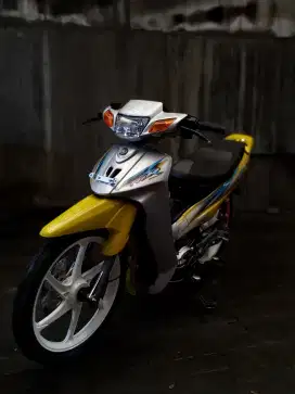 Dijual F1ZR 2002