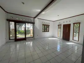 Disewakan Rumah Strategis Siap Pakai Mainroad Sayap Setiabudi Bandung