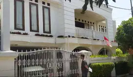 Lelang Rumah di Komplek Guruminda Bandung