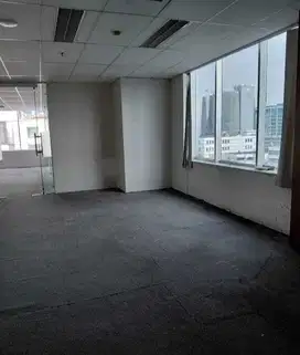 SEWA KANTOR DI JAKARTA PUSAT SENEN 352M2 PARTISI 130K NEGO