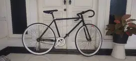 Sepeda Fixie Murah Meriah siap pakai josss