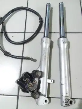 Shockbreaker depan+ kaliper rem MIO KARBU