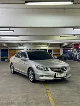 Honda Accord 2012 Automatic VTI-L Service Record Pajak Panjang